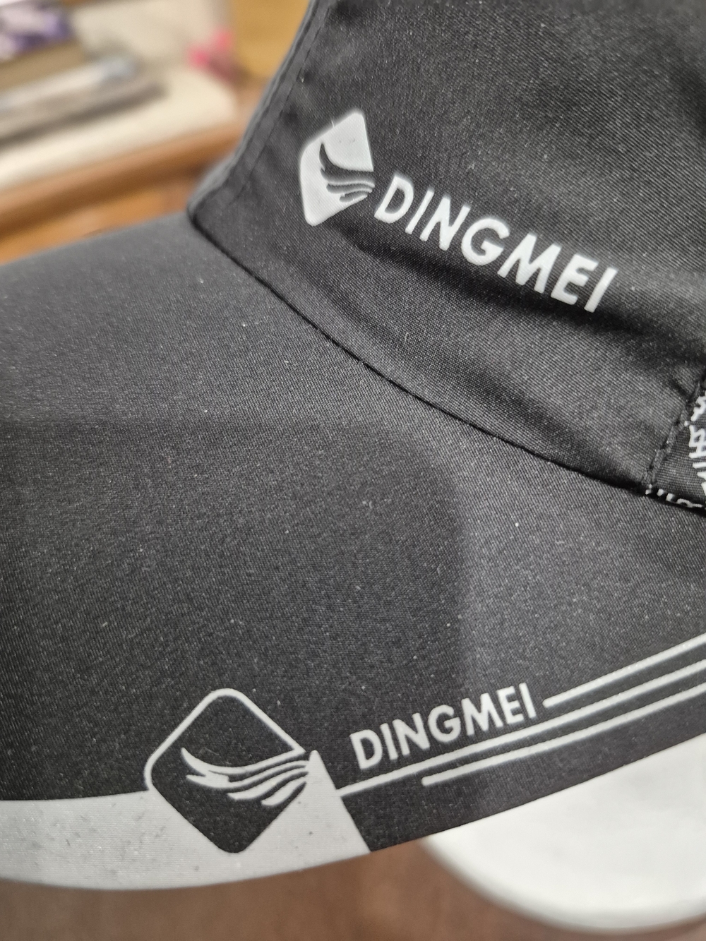 DINGMEI Black Branded Performance Cap